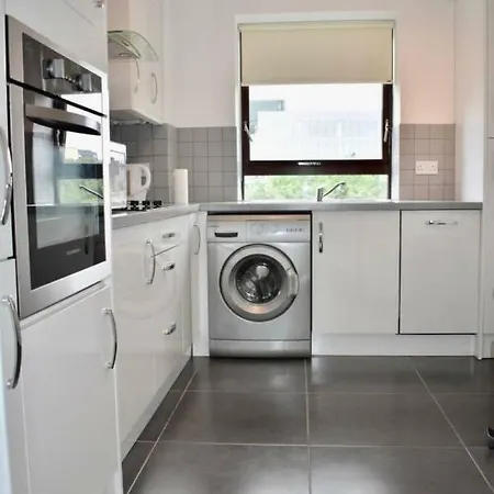Ballsbridge 2 Bedroom With Balcony Дублин