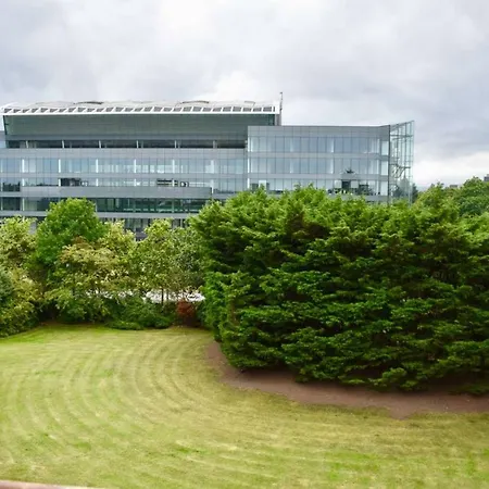 Ballsbridge 2 Bedroom With Balcony Apartment