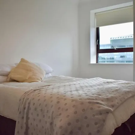 Apartment Ballsbridge 2 Bedroom With Balcony *