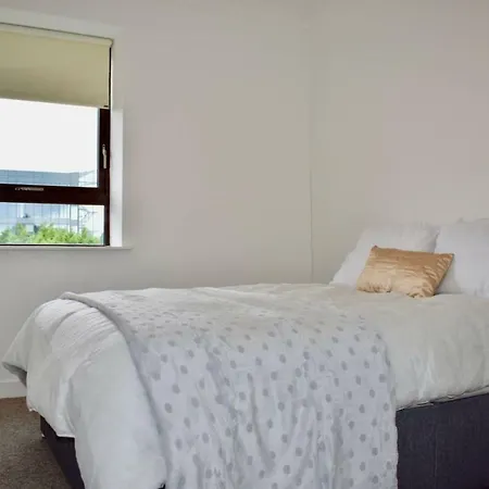 Ballsbridge 2 Bedroom With Balcony Апартаменты *